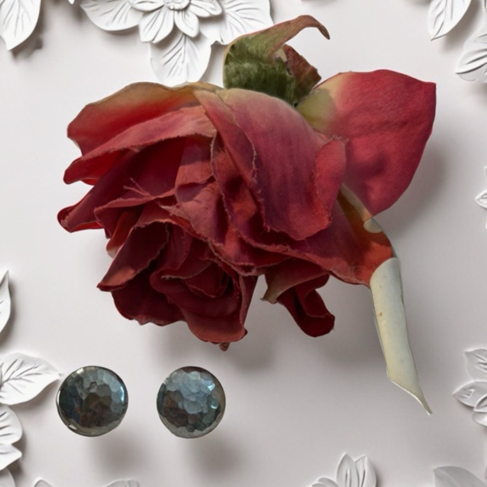 pretty! Silver vintage earrings